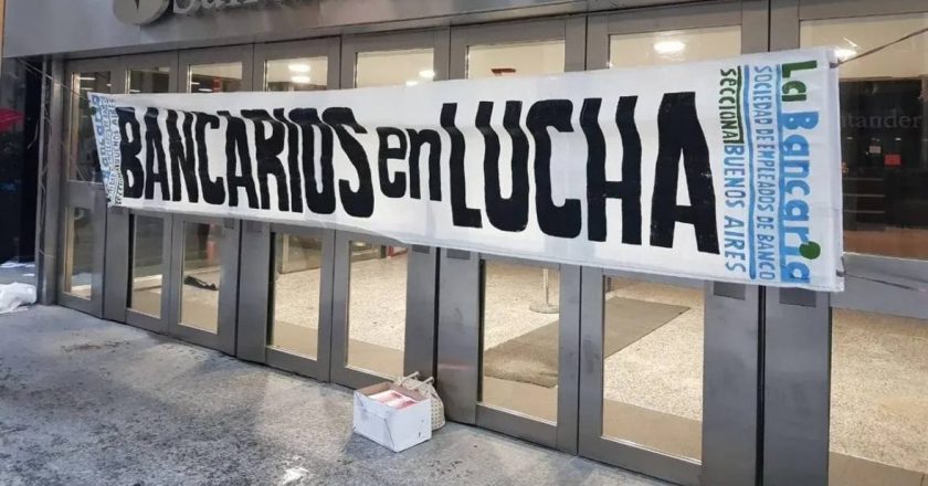 Bancarios vuelven al paro por el conflicto salarial: cuándo y a qué entidades afecta