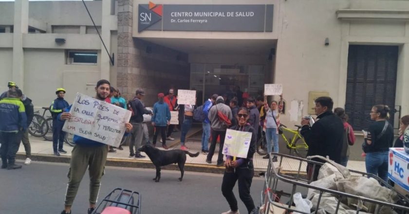 El MTE se manifestó frente a la Asistencia Pública