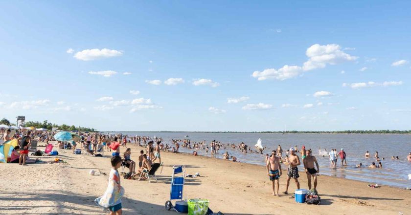 En marzo, se sigue disfrutando de las playas nicoleñas