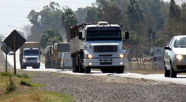 Restringen la circulación de camiones en rutas bonaerenses