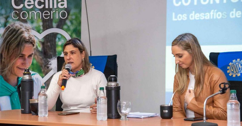 Julia Strada visitó San Nicolás y compartió actividades con Cecilia Comerio