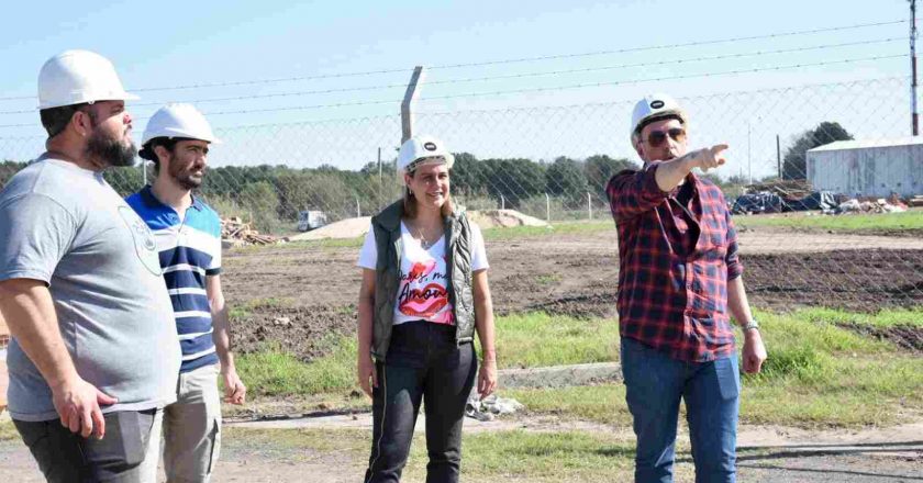 Cecilia Comerio recorrió la construcción de viviendas del PROCREAR junto a funcionarios nacionales