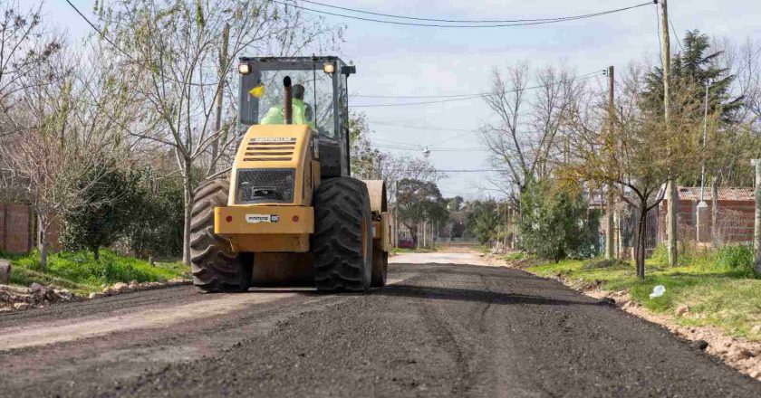 Obras en los barrios: Colocación de RAP en Virgen de Luján