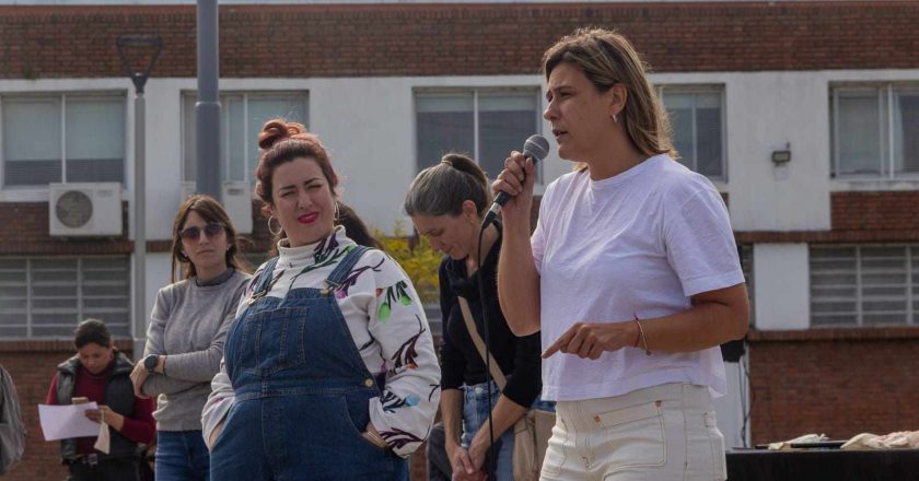 Cecilia Comerio y Lucía Portos entregaron copas menstruales a 450 mujeres nicoleñas