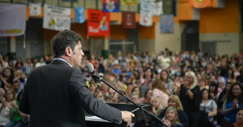 Axel Kicillof: “El pueblo de la provincia volverá a darles la espalda a los que quieren arancelar las escuelas”