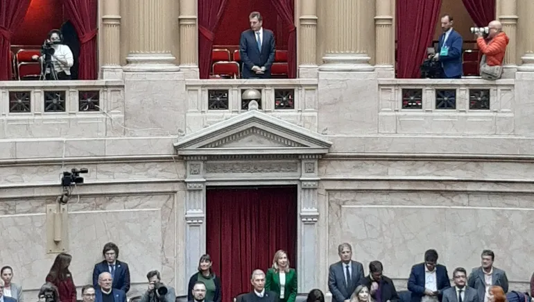 La Asamblea Legislativa proclamó las fórmulas que competirán en el balotaje