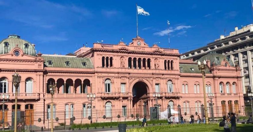 Comienza la transición de gobierno: Raverta, Marcó del Pont y Sabbatella ya presentaron sus renuncias