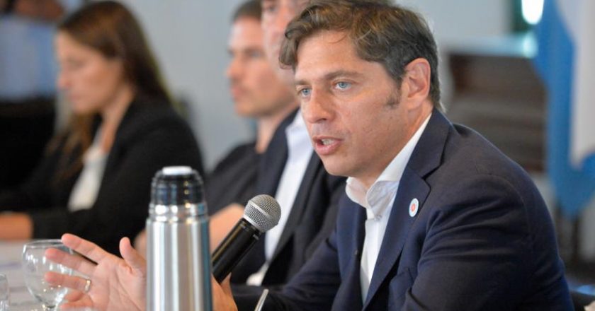 Kicillof rechazó las presentaciones de Milei y reafirmó su compromiso «con la democracia, la división de poderes y la Constitución»