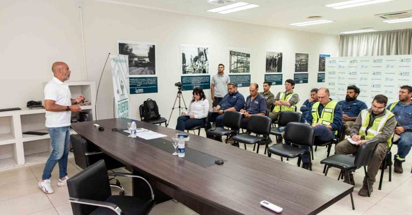 Continuamos capacitando en el Puerto de San Nicolás