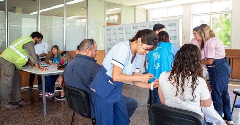 Más de 100 trabajadores portuarios se vacunaron contra la fiebre hemorrágica Argentina