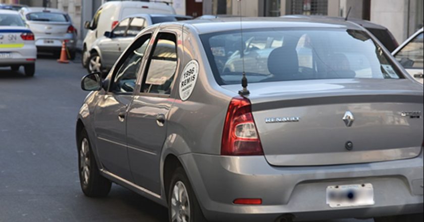 Desde febrero aumentan las tarifas de taxis y remises en la ciudad