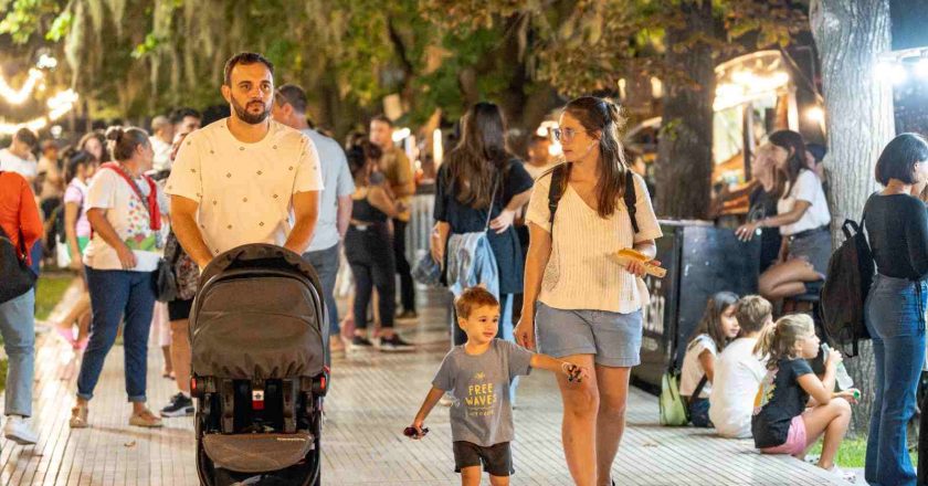 San Nicolás vivió el último fin de semana de Cultura Estación en la plaza Mitre