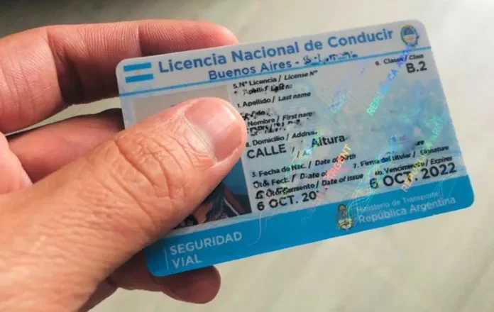 Hackers robaron la base de datos de todas las licencias de conducir del país y la pusieron en venta