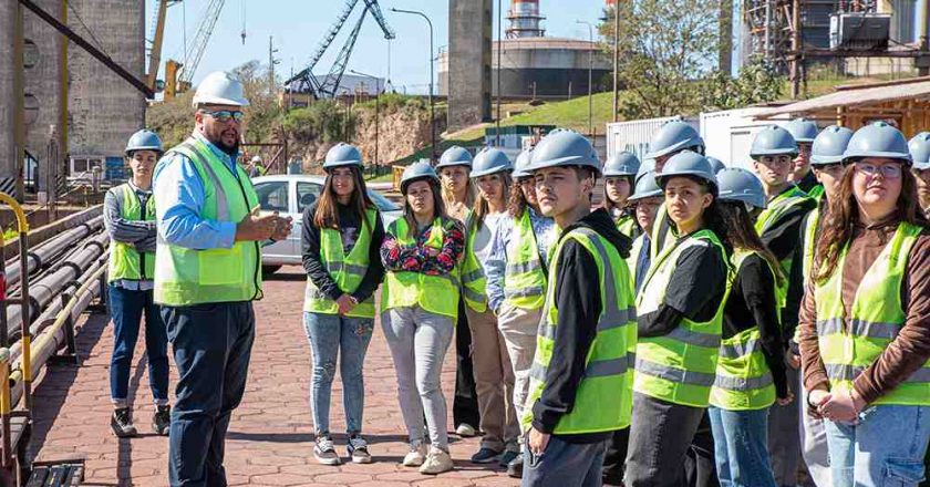 Nueva visita educativa en el Puerto San Nicolás