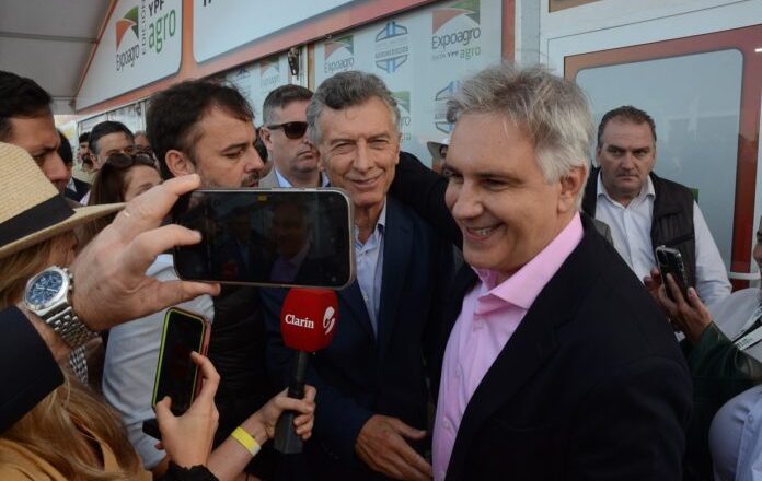 Mauricio Macri le reclamó a Milei obras públicas para la provincia