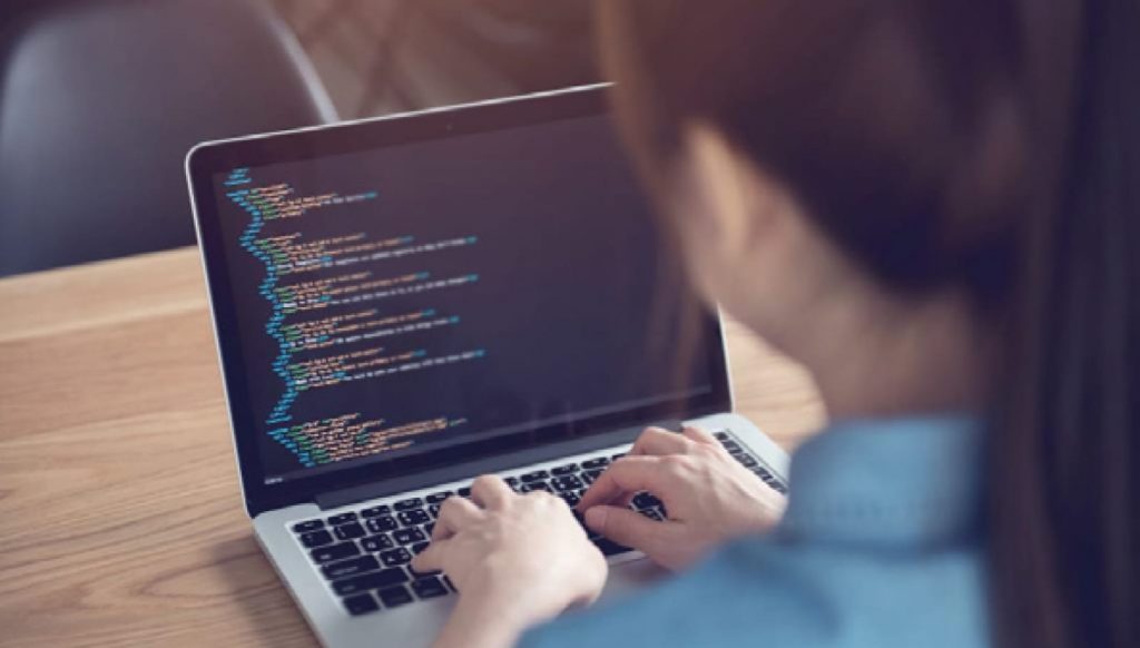 Inscriben a la primera edición del curso avanzado de programación Web