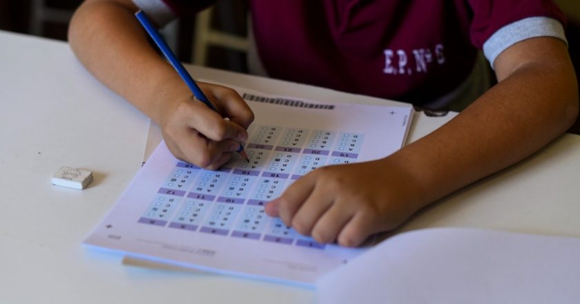 El 55% de los chicos de tercer grado no alcanza el nivel esperado de lectura