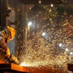Despidos, suspensiones y rebaja salarial: la crisis impacta en fábricas bonaerenses